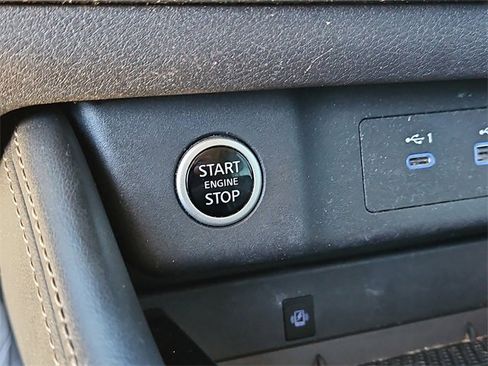 Used 2021 Nissan Rogue Platinum image 30