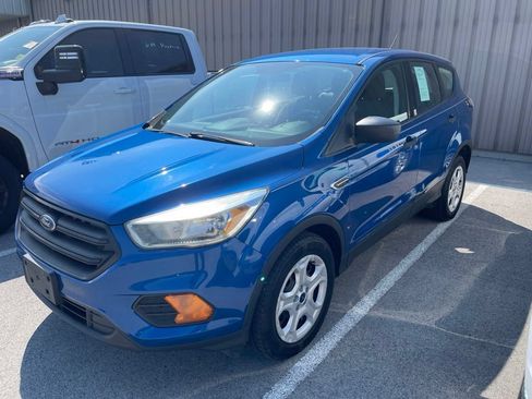 Used 2017 Ford Escape S FWD image 3