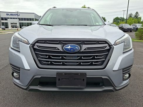 Certified 2023 Subaru Forester Limited AWD/4WD image 3