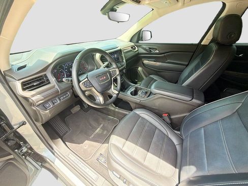 Used 2023 GMC Acadia Denali w/ Denali Technology Package FWD image 25