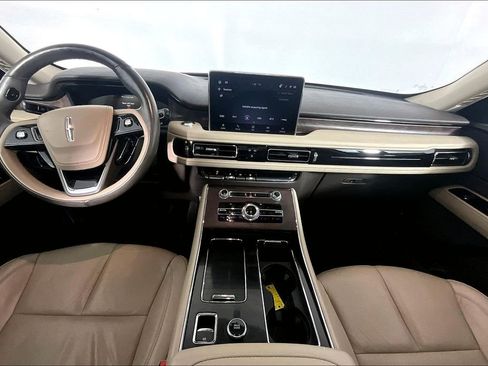 Used 2023 Lincoln Aviator Reserve w/ Equipment Group 201A AWD/4WD image 15