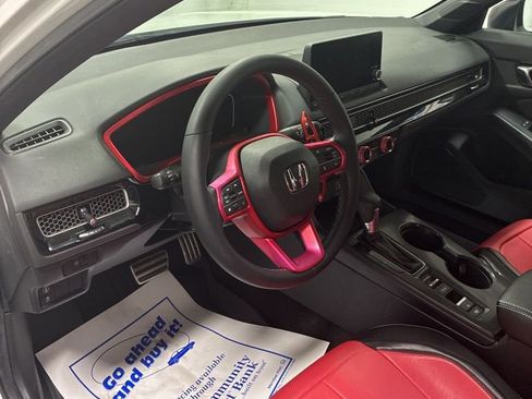 Used 2024 Honda Civic Sport image 10