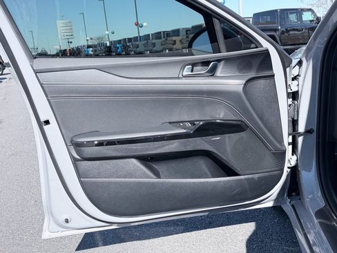 Used 2025 Kia K5 GT-Line w/ GT-Line Premium Package image 26