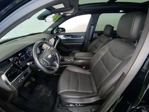 Used 2024 Cadillac XT6 Premium Luxury w/ LPO, Floor Liner Package FWD image 24