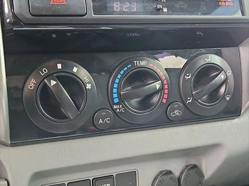 Used 2013 Toyota Tacoma Base V6 w/ TRD Off-Road Pkg image 19