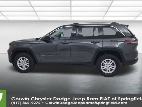 Certified 2023 Jeep Grand Cherokee Laredo image 9