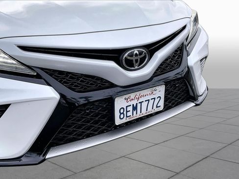 Used 2018 Toyota Camry XSE FWD image 28