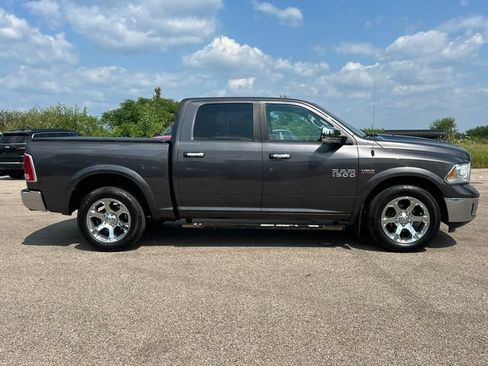 Used 2016 RAM 1500 Laramie AWD/4WD image 41