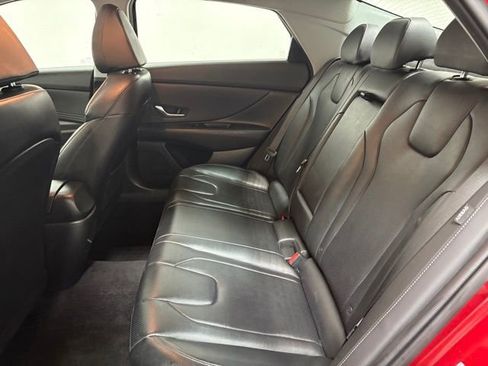 Used 2024 Hyundai Elantra Limited image 21