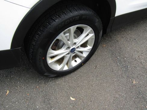 Used 2019 Ford Escape SE AWD/4WD image 36
