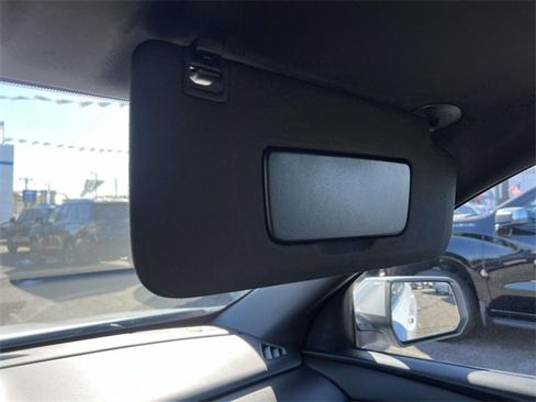 Certified 2023 Chevrolet Traverse LT image 34