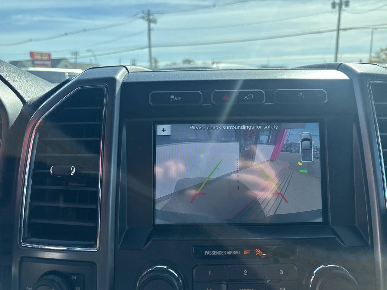 Used 2018 Ford F150 XLT w/ Equipment Group 302A Luxury AWD/4WD image 22