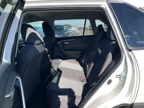 Used 2025 Toyota RAV4 XLE image 26
