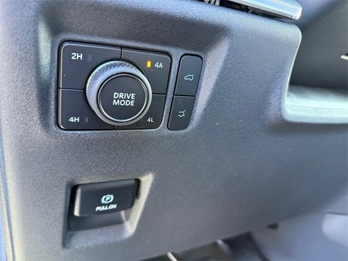 New 2026 Ford Expedition Max Platinum w/ Driver's Package image 16