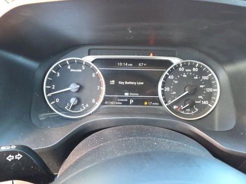 Used 2023 Nissan Rogue S image 16