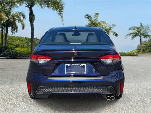 Used 2022 Toyota Corolla SE image 5