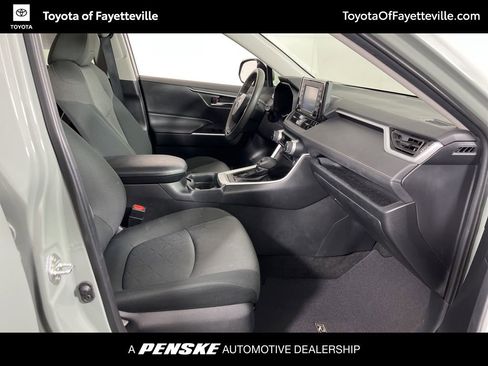 Used 2020 Toyota RAV4 XLE image 8