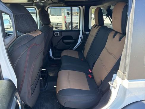 Used 2018 Jeep Wrangler Unlimited Sport S AWD/4WD image 11