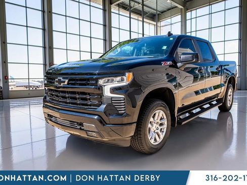 Used 2022 Chevrolet Silverado 1500 RST w/ Z71 Off-Road Package AWD/4WD image 30