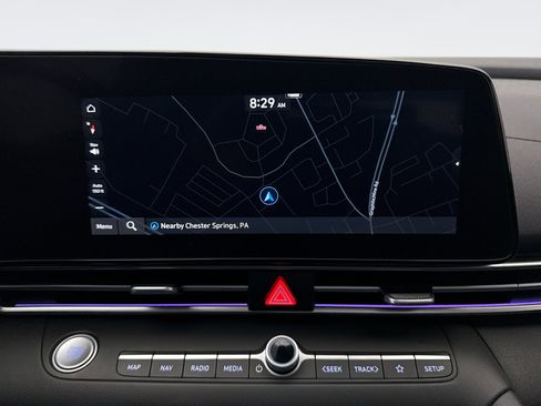 Used 2023 Hyundai Elantra Limited w/ Cargo Package image 15