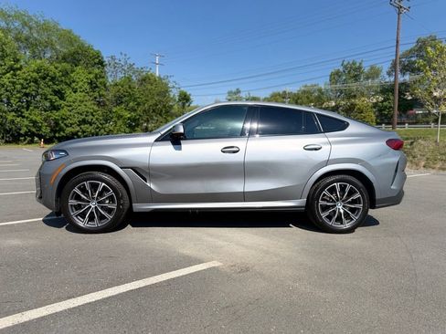 Used 2024 BMW X6 xDrive40i w/ Premium Package AWD/4WD image 3