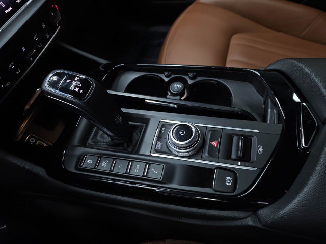 Used 2022 Maserati Levante GT AWD/4WD image 27