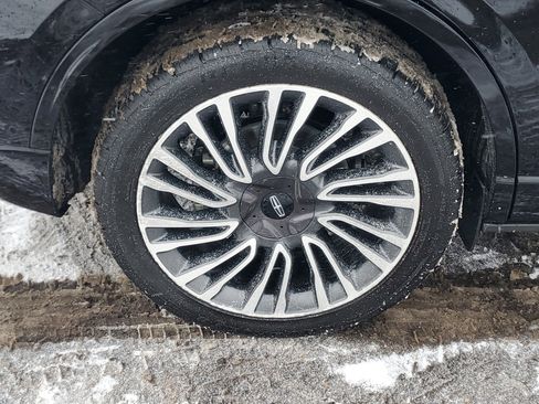 Certified 2022 Lincoln Corsair Reserve w/ Equipment Group 201A image 7