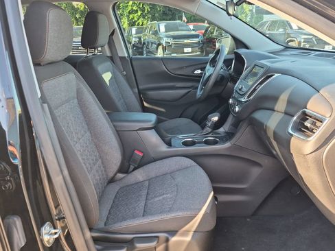 Used 2024 Chevrolet Equinox LT FWD image 23