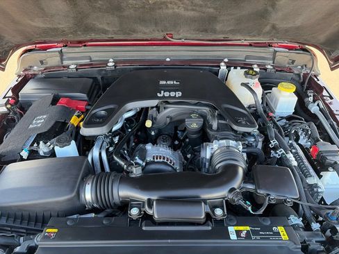 Used 2021 Jeep Gladiator Rubicon AWD/4WD image 36