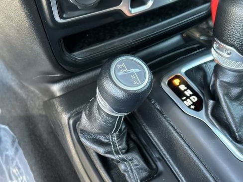 Used 2024 Jeep Wrangler Unlimited Sport AWD/4WD image 29
