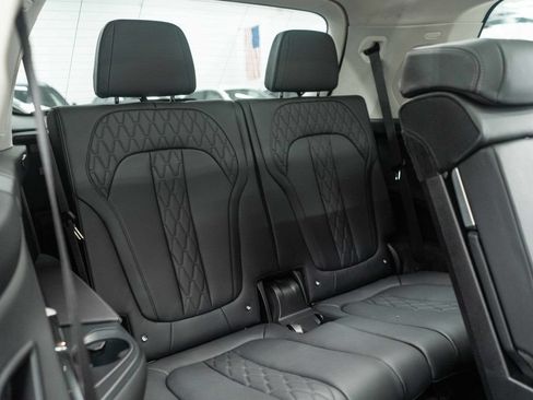 Used 2026 BMW X7 xDrive40i AWD/4WD image 13