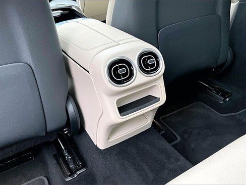 Certified 2025 Mercedes-Benz GLC 300 4MATIC image 13