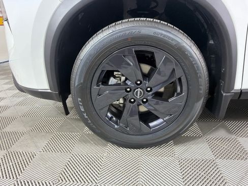 New 2026 Nissan Rogue SV FWD image 10