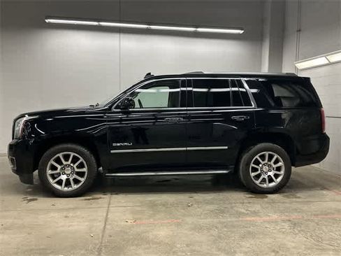 Used 2020 GMC Yukon Denali w/ Open Road Package image 2