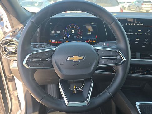 Used 2025 Chevrolet Equinox LT FWD image 66