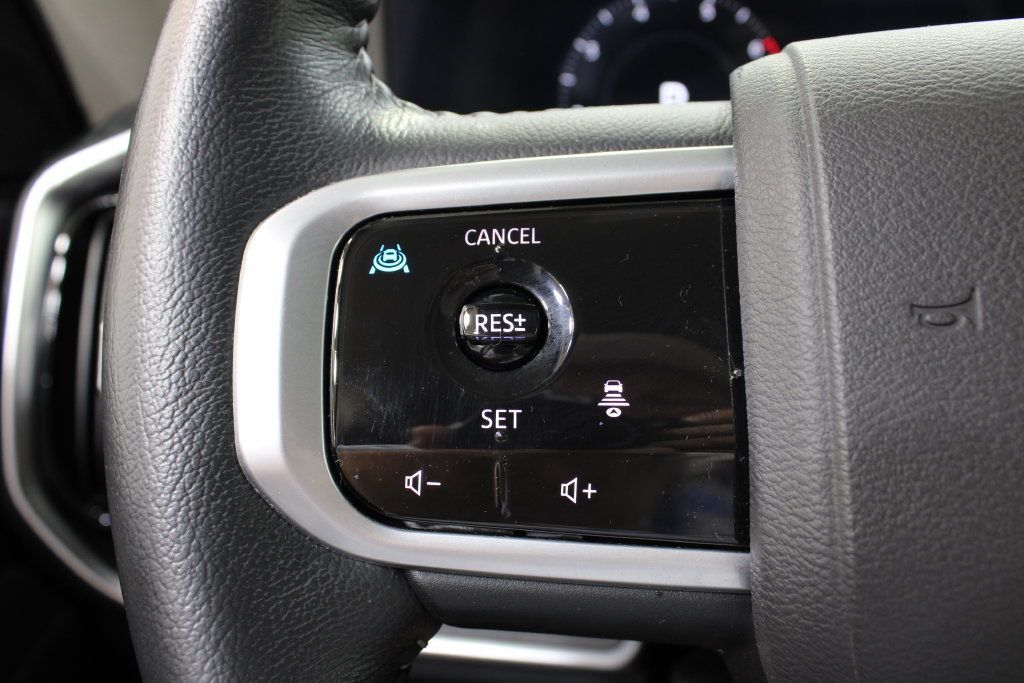 Used 2025 Nissan Armada SV RWD image 24