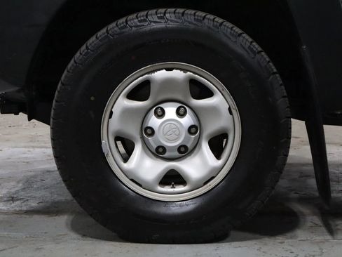 Used 2014 Toyota Tacoma PreRunner w/ Convenience Package RWD image 4