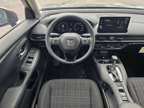 New 2027 Honda HR-V LX image 16