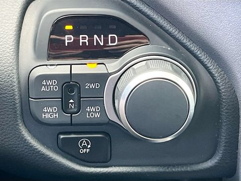Used 2025 RAM 1500 Big Horn AWD/4WD image 16