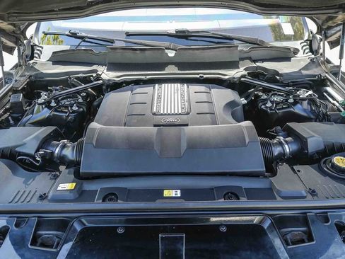 Used 2019 Land Rover Range Rover Sport HSE AWD/4WD image 28