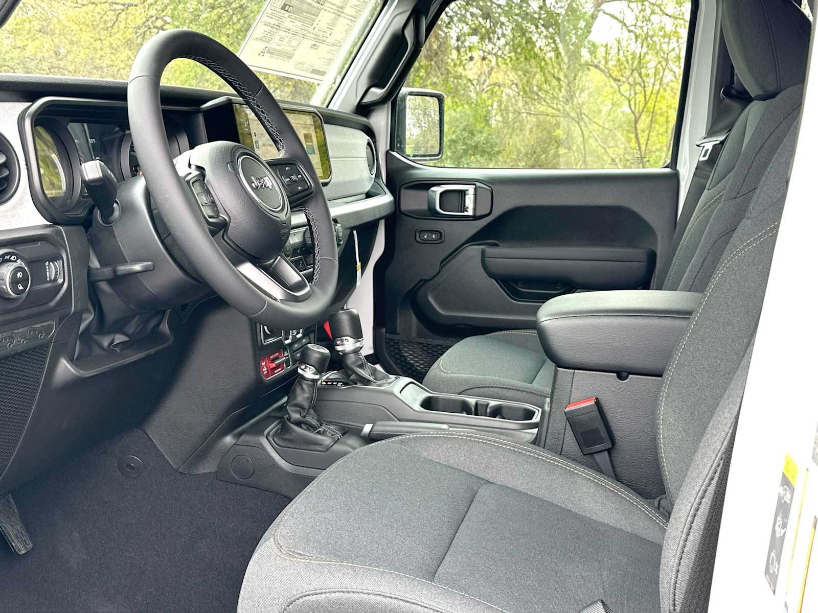 New 2026 Jeep Gladiator Sport AWD/4WD image 18