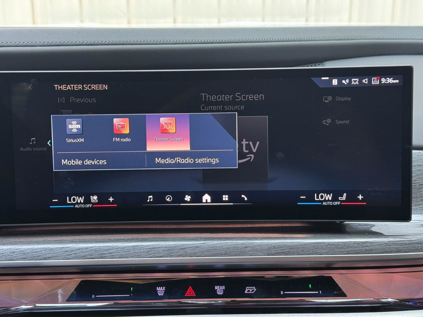 Used 2023 BMW i7 xDrive60 w/ Executive Package 2 AWD/4WD image 26
