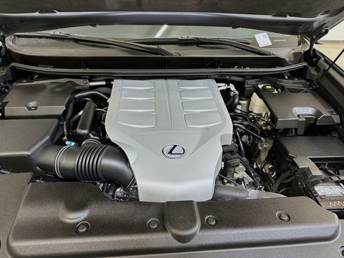 Used 2023 Lexus GX 460 Premium w/ Accessory Package image 36