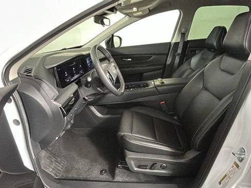 Used 2025 Nissan Murano SV FWD image 11