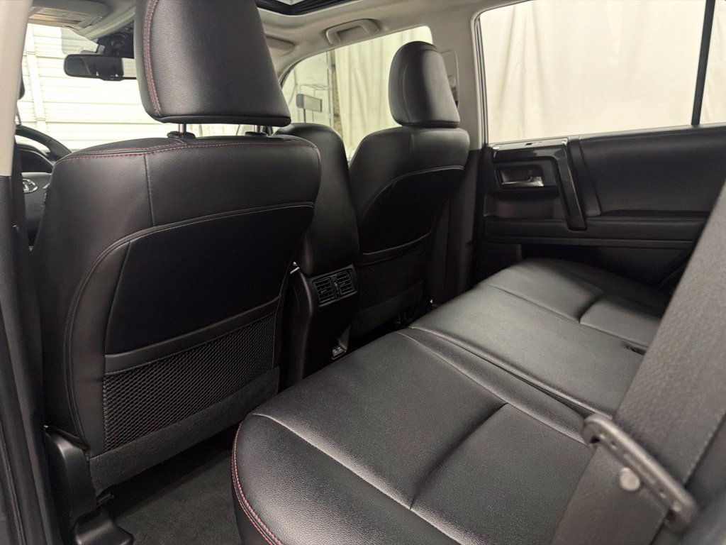 Used 2021 Toyota 4Runner TRD Off-Road Premium w/ Moonroof Package AWD/4WD image 24