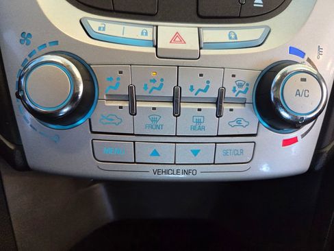 Used 2015 Chevrolet Equinox LS FWD image 39