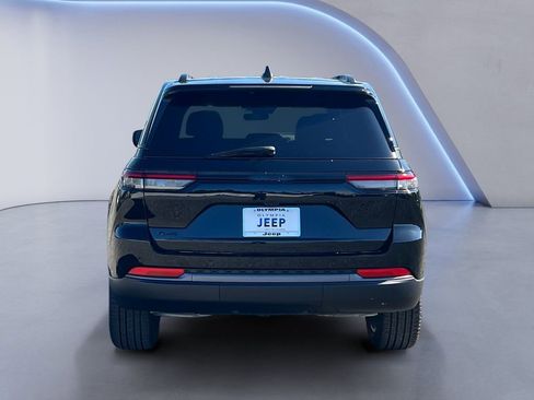 New 2026 Jeep Grand Cherokee Limited image 4