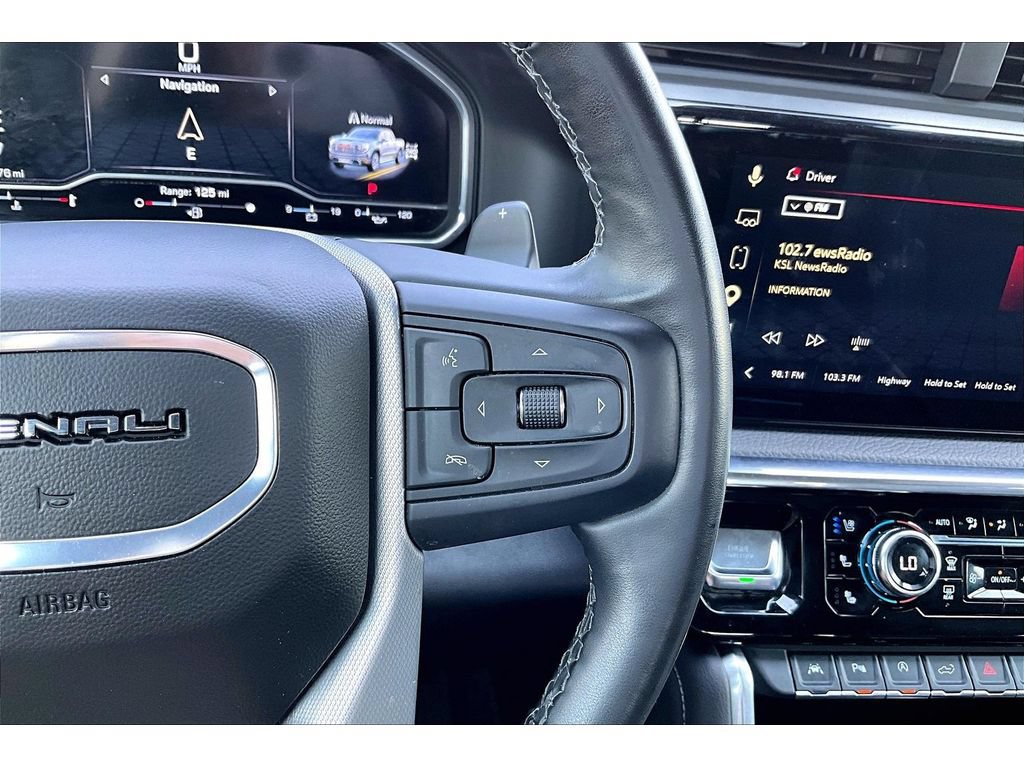 Used 2025 GMC Sierra 1500 Denali w/ Technology Package AWD/4WD image 13
