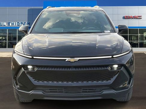 New 2026 Chevrolet Equinox EV LT FWD image 17
