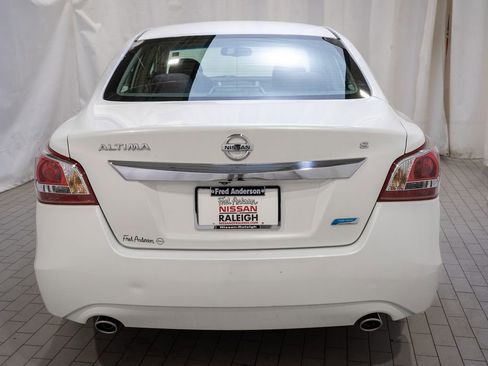 Used 2013 Nissan Altima 2.5 S image 4